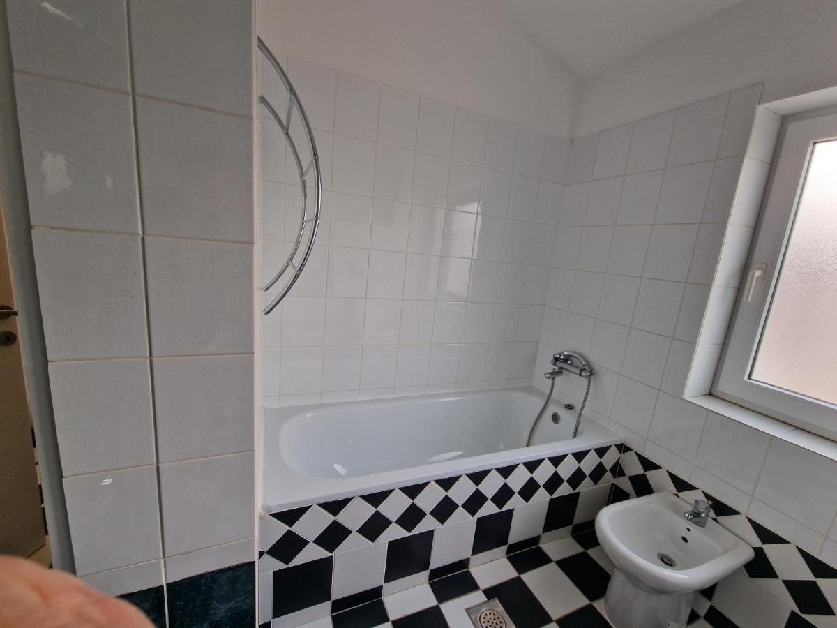Apartmani Carla Medulin Buitenkant foto