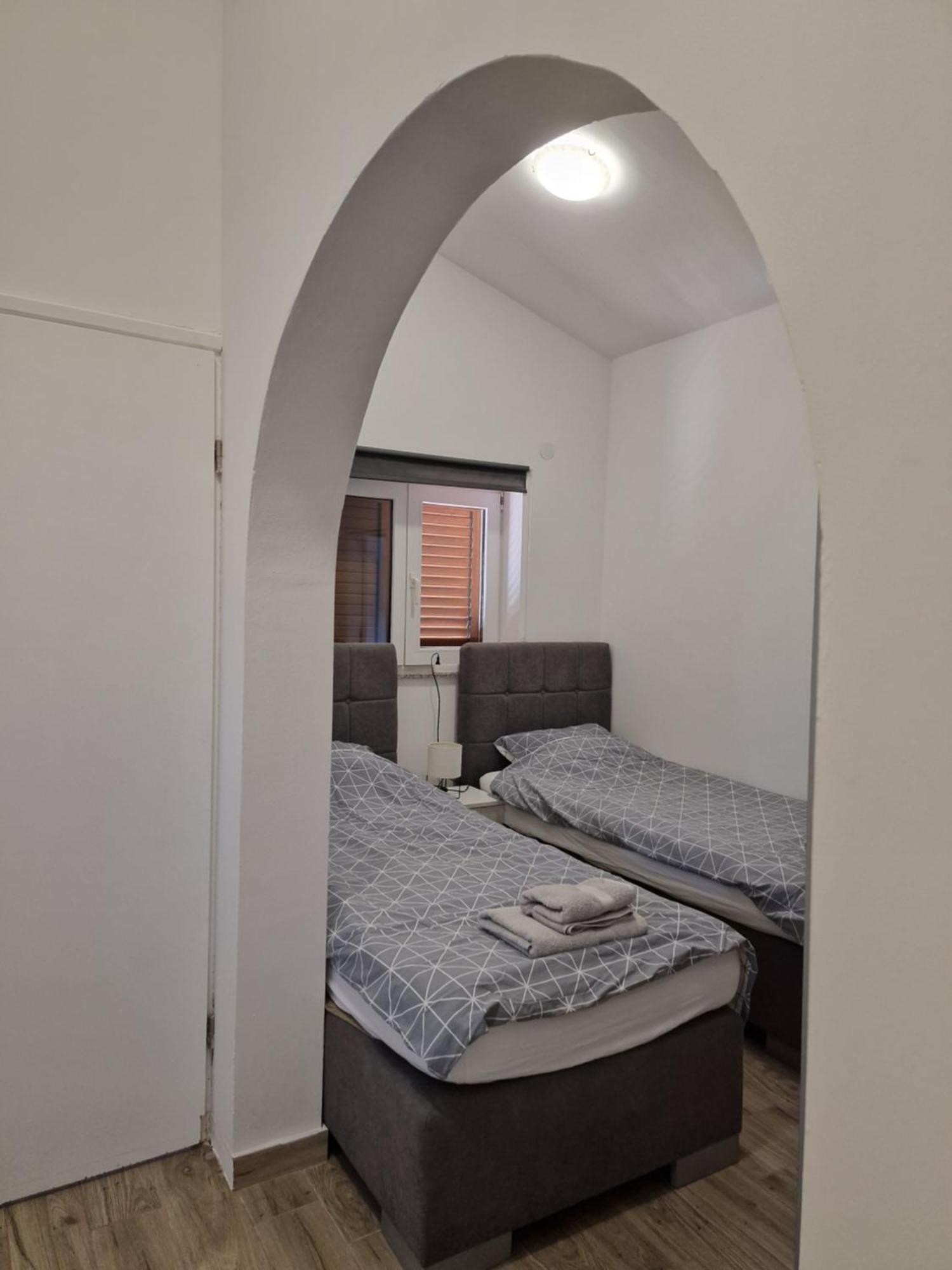 Apartmani Carla Medulin Buitenkant foto
